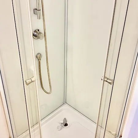 Hyper Centre Quiet And Fully Equipped Apartment